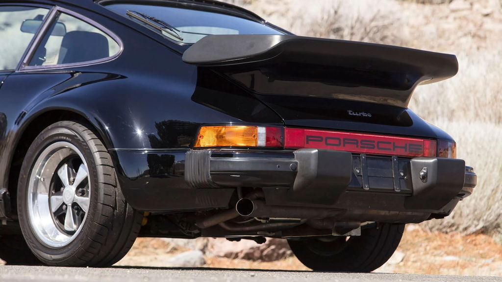 Porsche 911 Turbo 3.3 (US)