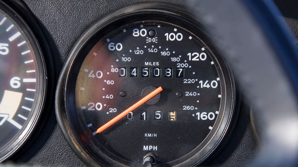 Porsche 911 Carrera 3.2 Speedster (US)