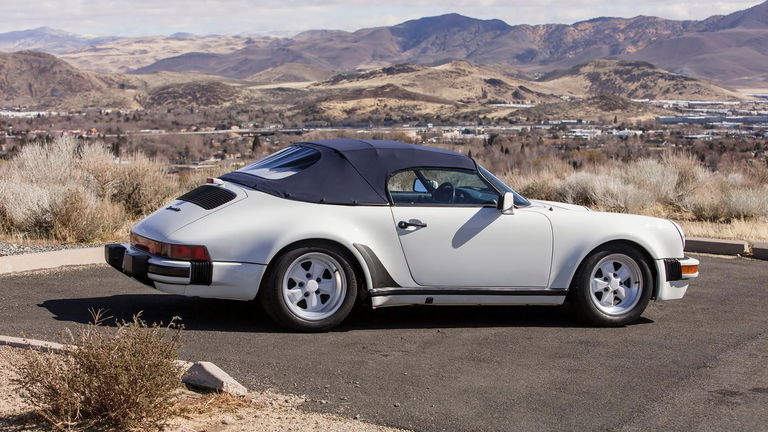 Porsche 911 Carrera 3.2 Speedster (US)