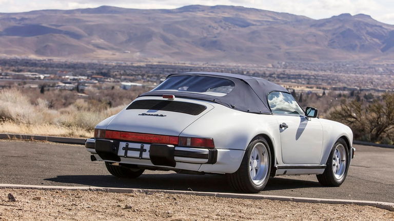 Porsche 911 Carrera 3.2 Speedster (US)