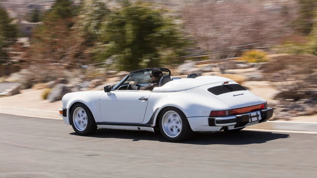 Porsche 911 Carrera 3.2 Speedster (US)