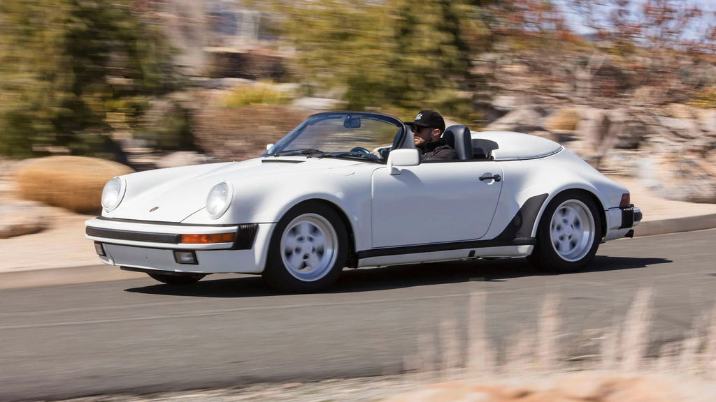 Porsche 911 Carrera 3.2 Speedster (US)