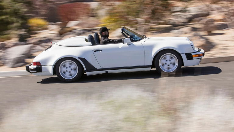 Porsche 911 Carrera 3.2 Speedster (US)