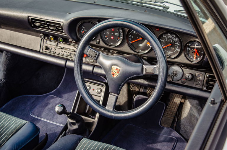 Porsche 911 Carrera 3.2