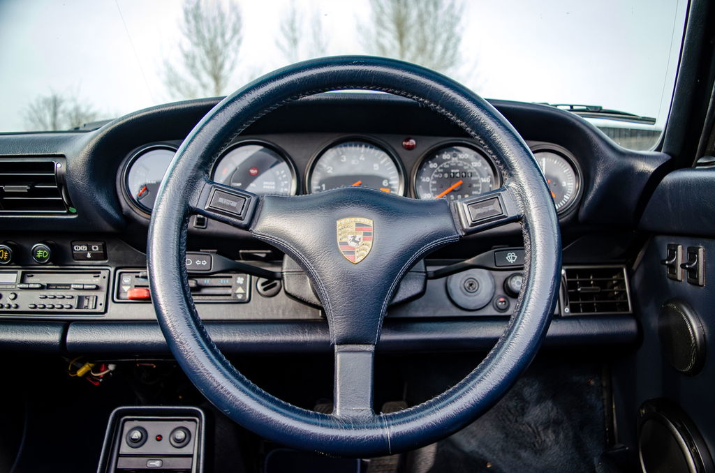 Porsche 911 Carrera 3.2