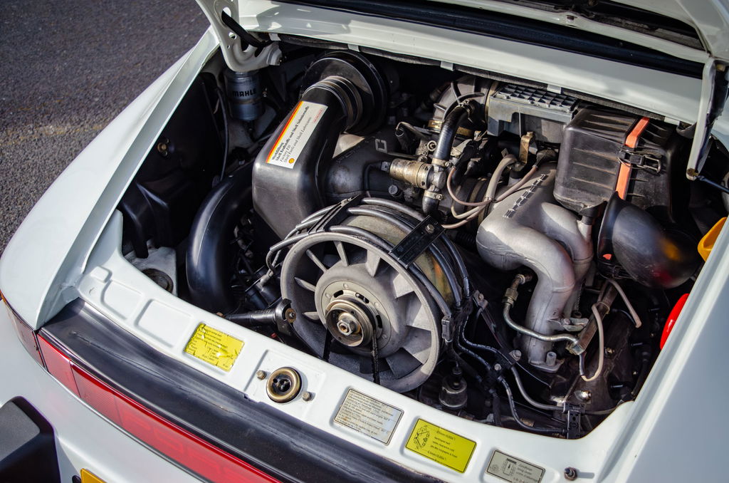 Porsche 911 Carrera 3.2