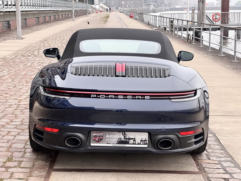 Porsche 992 Carrera 4S