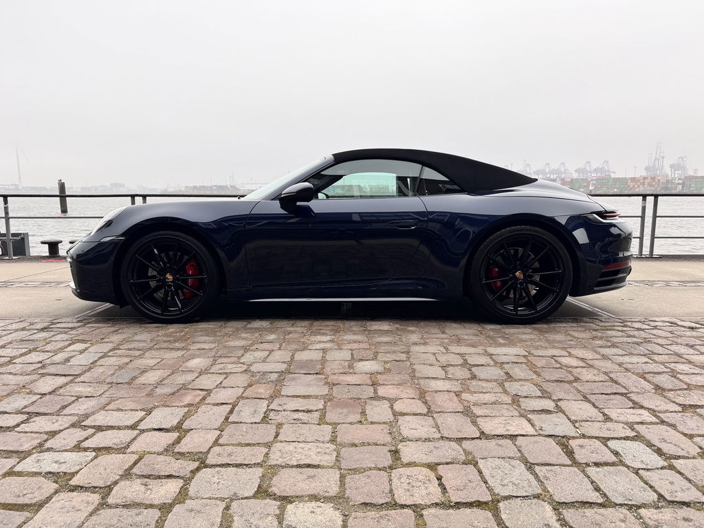Porsche 992 Carrera 4S