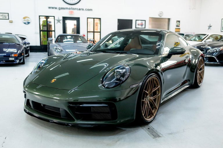 Porsche 992 Carrera 4S