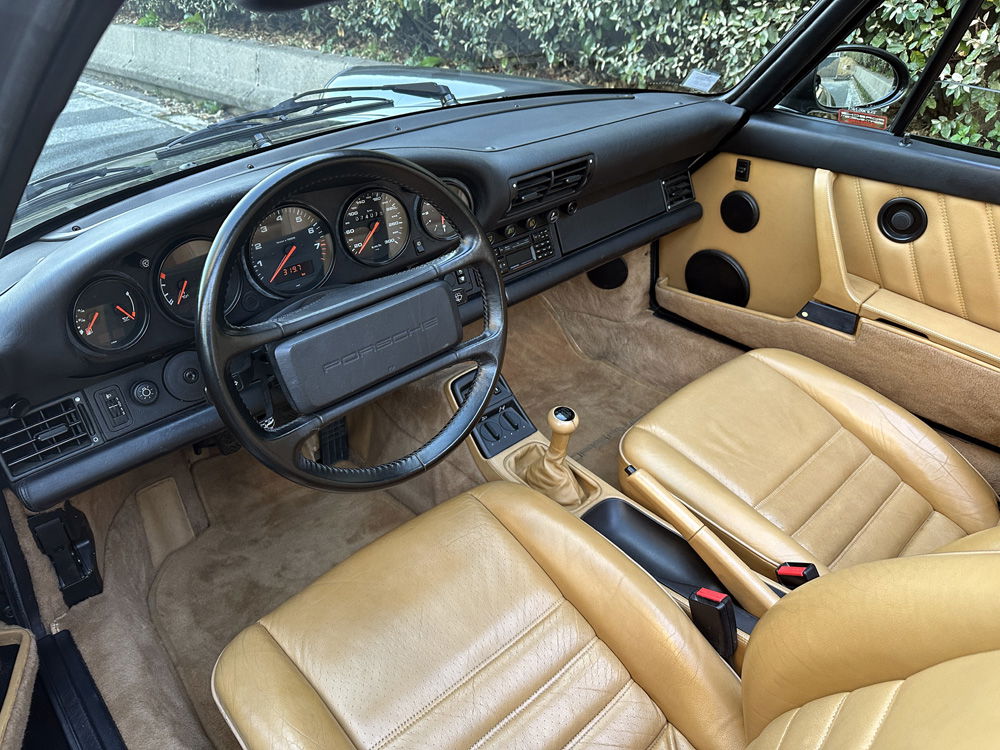 Porsche 964 Carrera 4