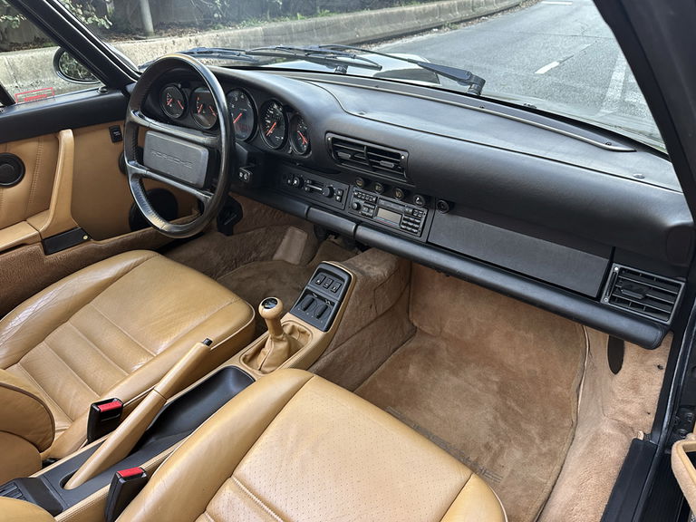 Porsche 964 Carrera 4