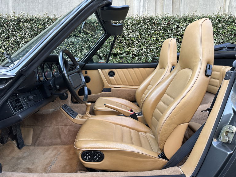 Porsche 964 Carrera 4