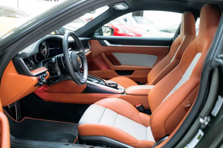 Porsche 992 Carrera 4S