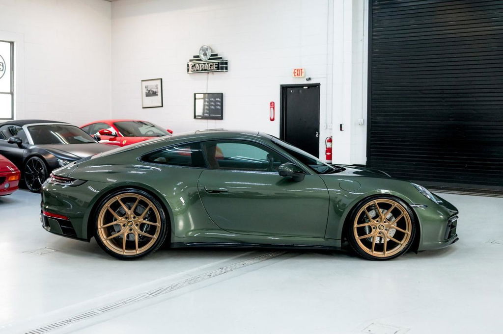 Porsche 992 Carrera 4S