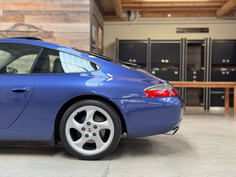 Porsche 996 Carrera