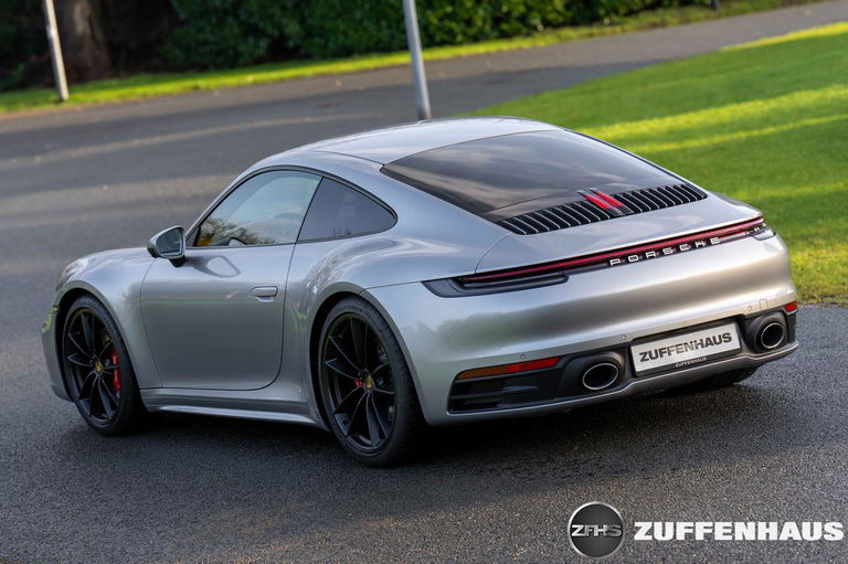 Porsche 992 Carrera 4S