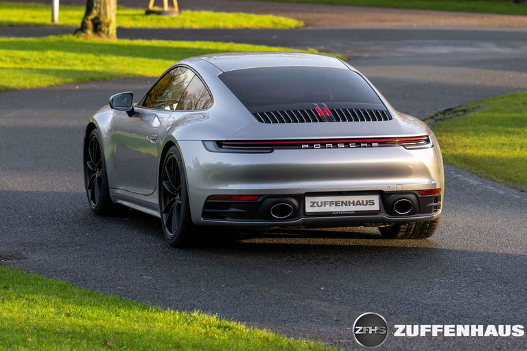 Porsche 992 Carrera 4S