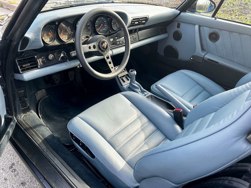 Porsche 964 Carrera 4