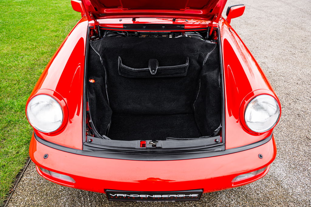 Porsche 964 Carrera 4