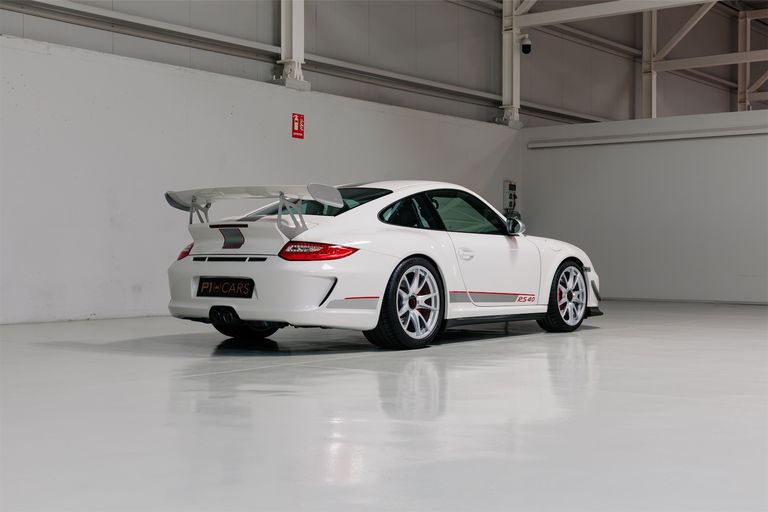 Porsche 997 GT3 RS 4.0