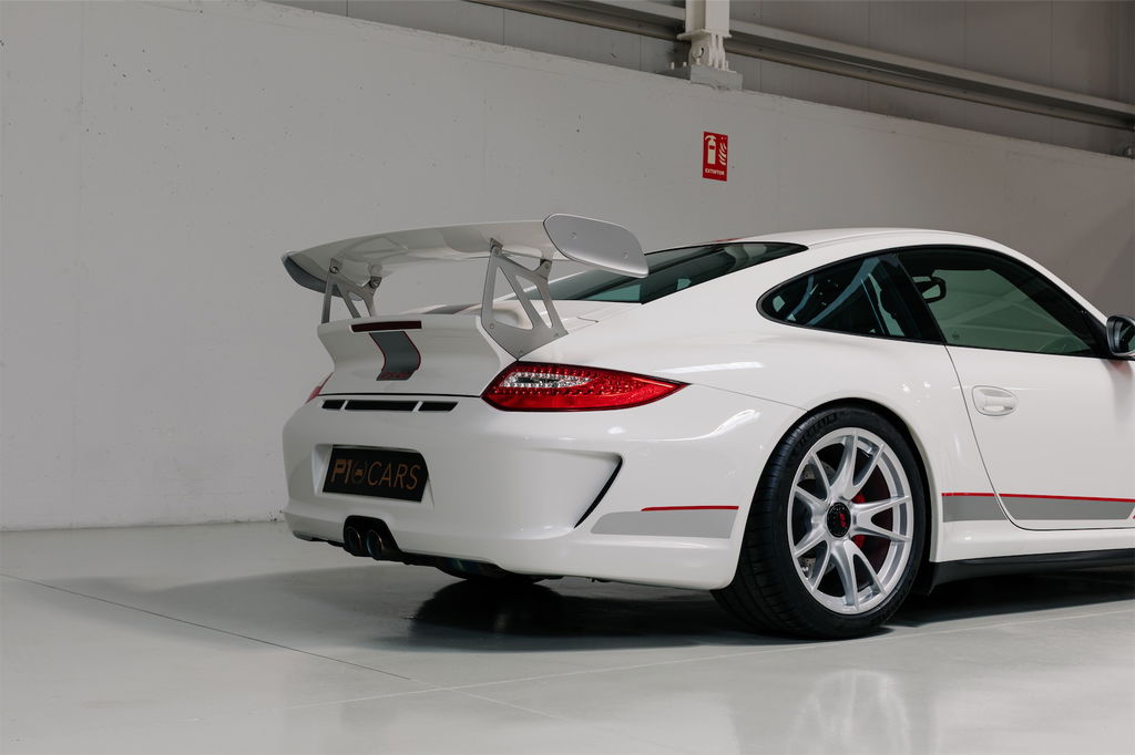 Porsche 997 GT3 RS 4.0
