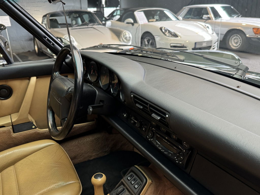 Porsche 964 Carrera 4