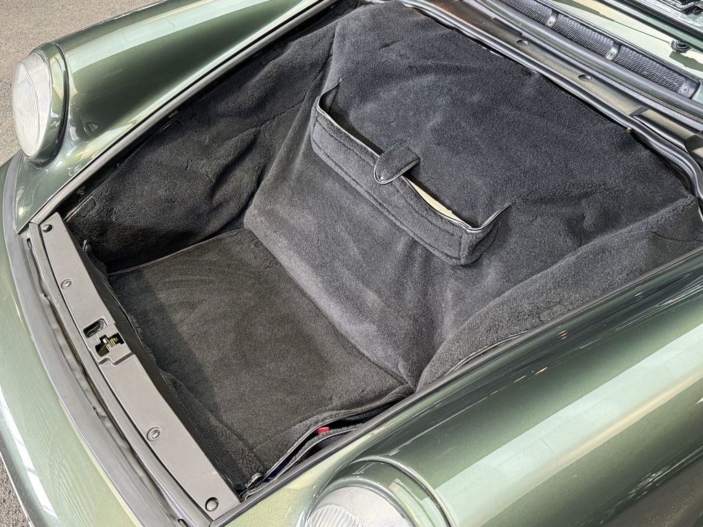 Porsche 964 Carrera 4