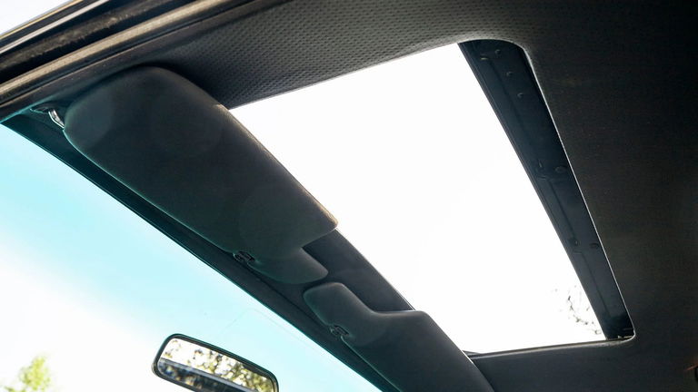 Porsche 911 Turbo 3.3 (US)