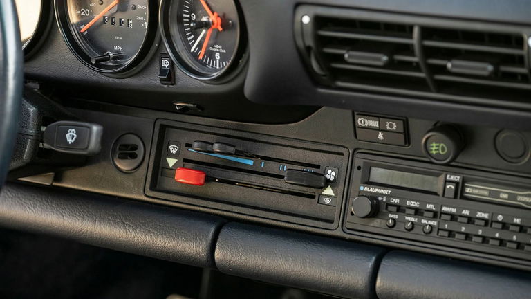 Porsche 911 Turbo 3.3 (US)