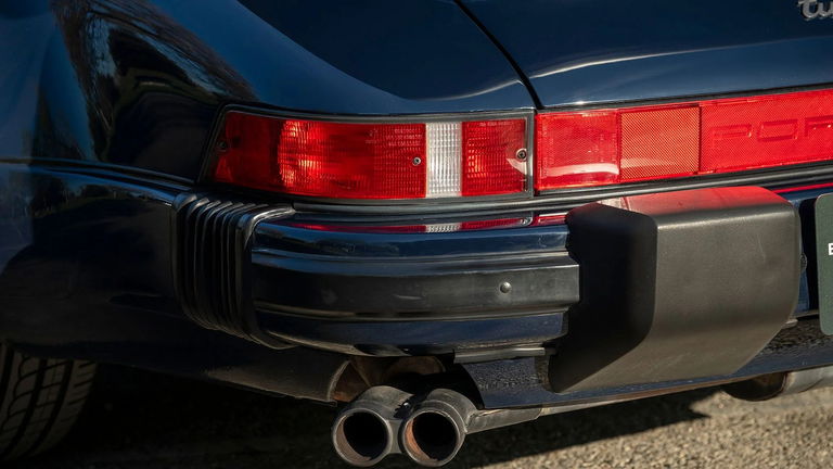 Porsche 911 Turbo 3.3 (US)