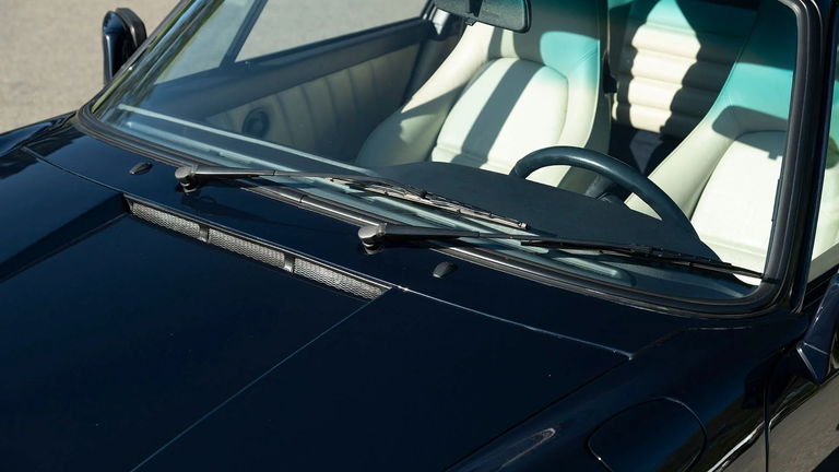 Porsche 911 Turbo 3.3 (US)