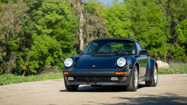 Porsche 911 Turbo 3.3 (US)