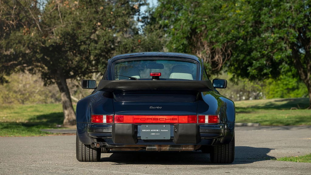 Porsche 911 Turbo 3.3 (US)