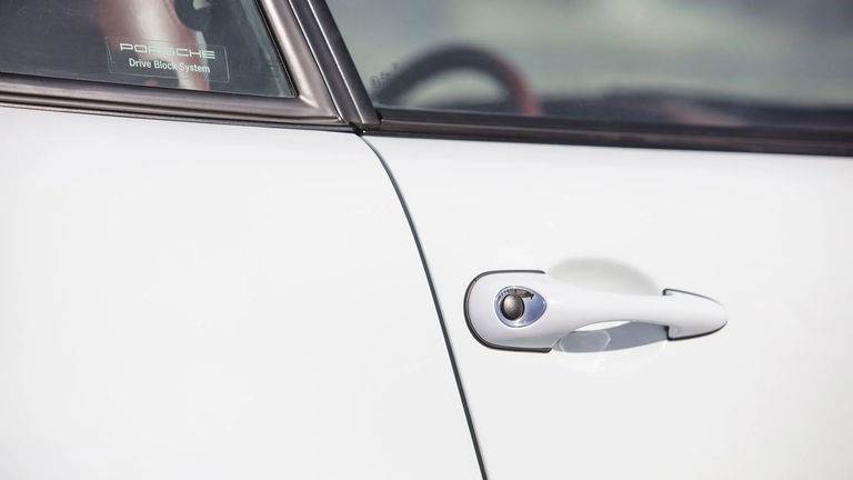 Porsche 993 Carrera 4S