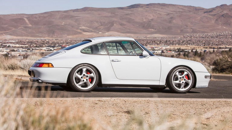 Porsche 993 Carrera 4S