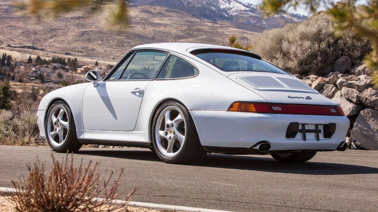 Porsche 993 Carrera 4S