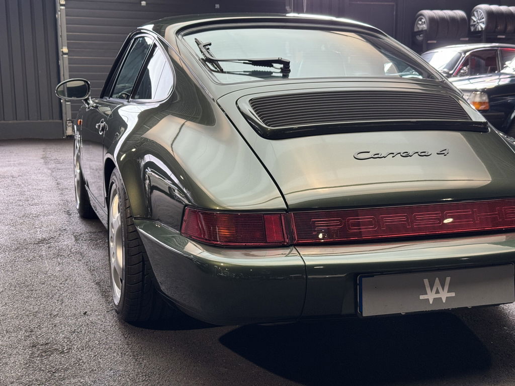 Porsche 964 Carrera 4