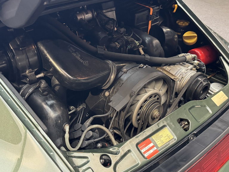 Porsche 964 Carrera 4