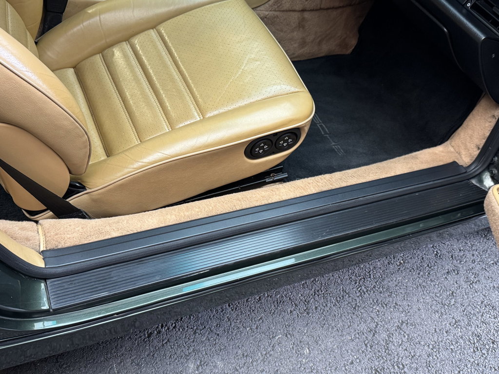 Porsche 964 Carrera 4