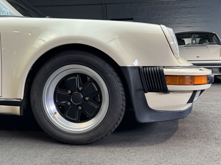 Porsche 911 Carrera 3.2 WTL