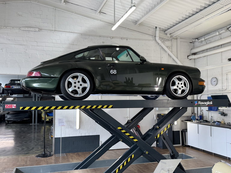 Porsche 964 Carrera 4