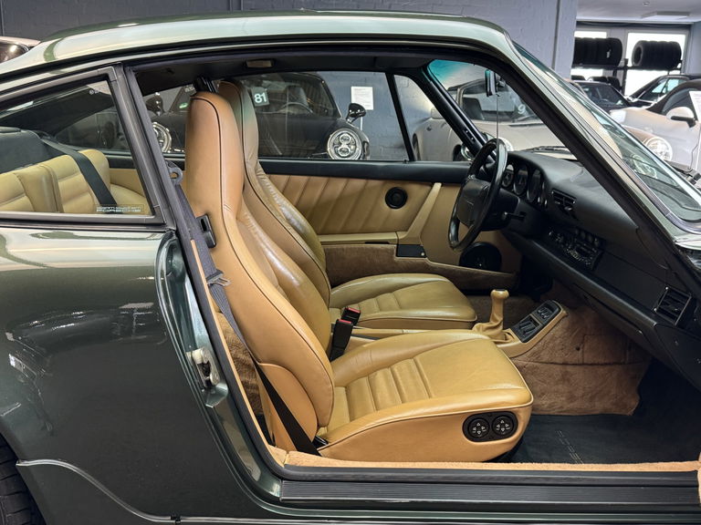 Porsche 964 Carrera 4