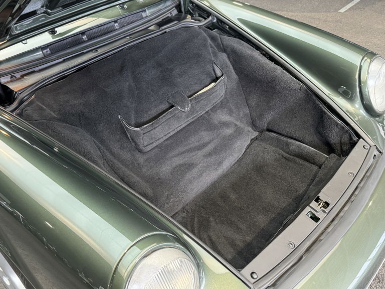 Porsche 964 Carrera 4