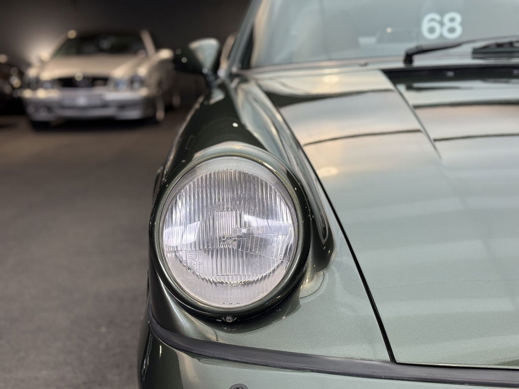 Porsche 964 Carrera 4