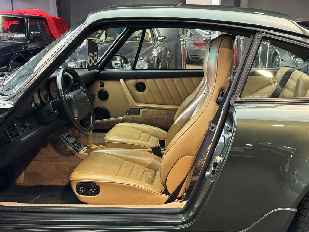 Porsche 964 Carrera 4