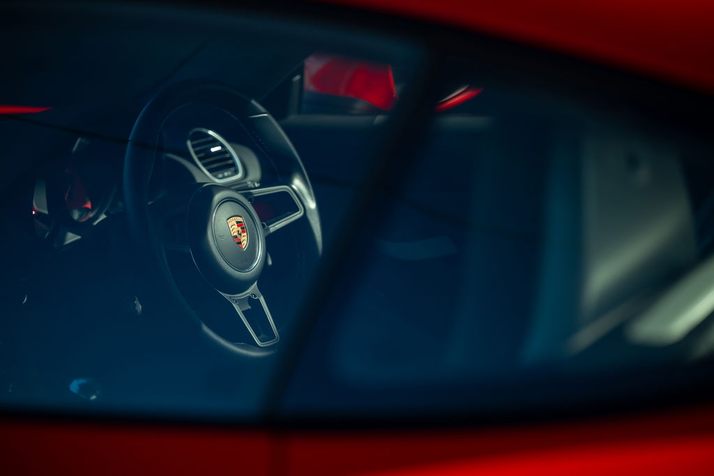 Porsche 718 Cayman GT4