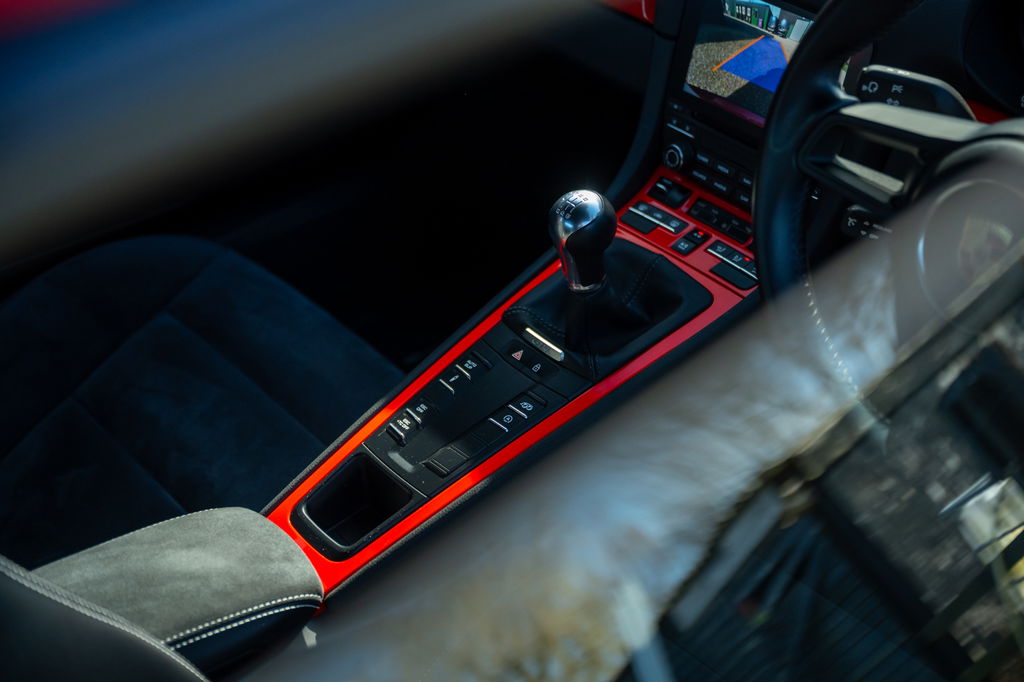 Porsche 718 Cayman GT4