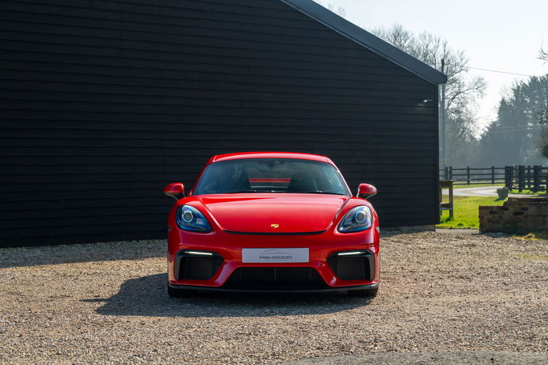 Porsche 718 Cayman GT4