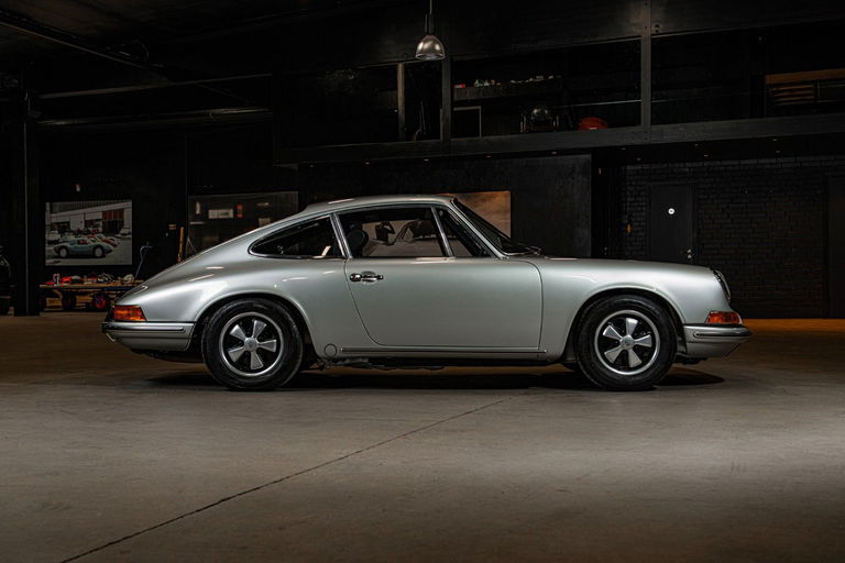 Porsche 911 T