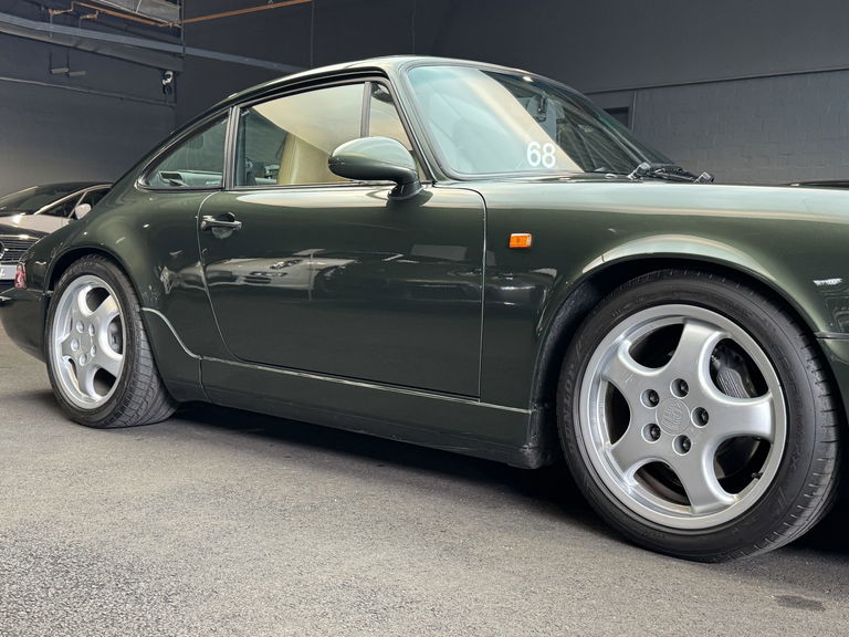 Porsche 964 Carrera 4
